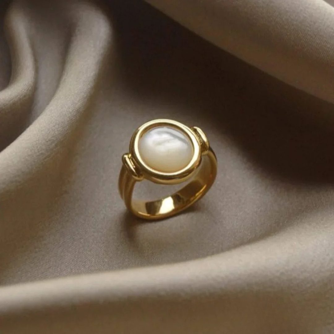Stylish Pearl Grace Ring