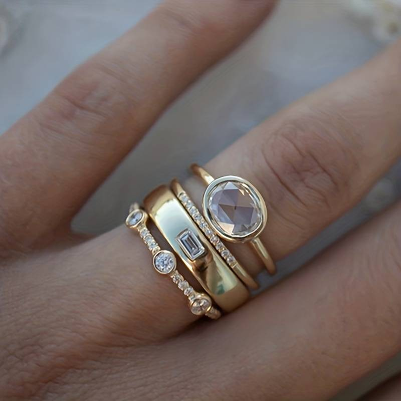 Lily - Collection of Gold and Zirconia Rings