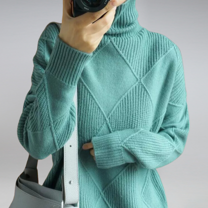 Linda - Cozy Turtleneck Knitwear for All Occasions