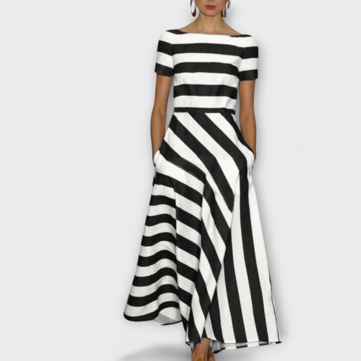Janell - Chic Striped Maxi Dress for Any Occasion