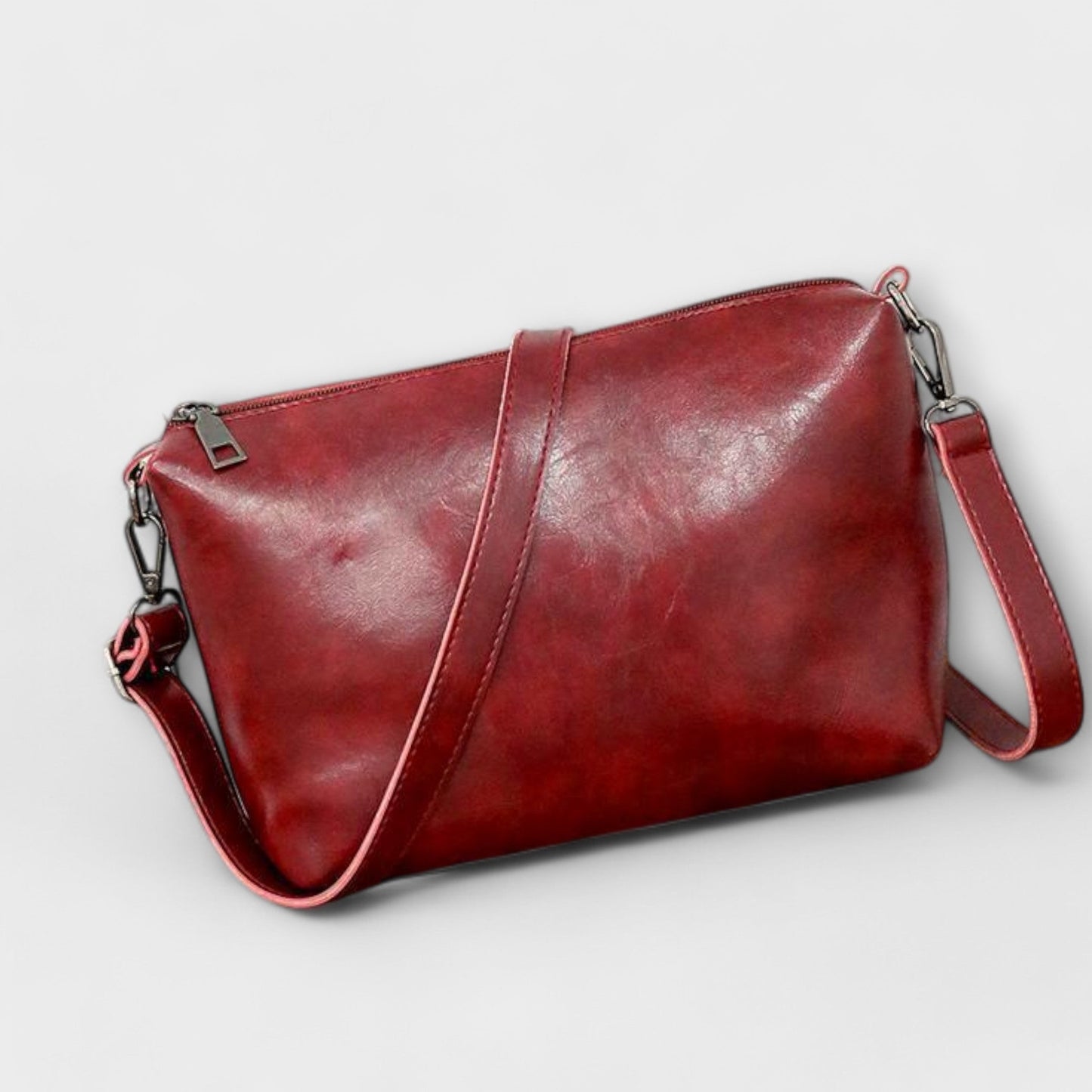 Olivia - Chic Vintage Bag Collection for Every Occasion