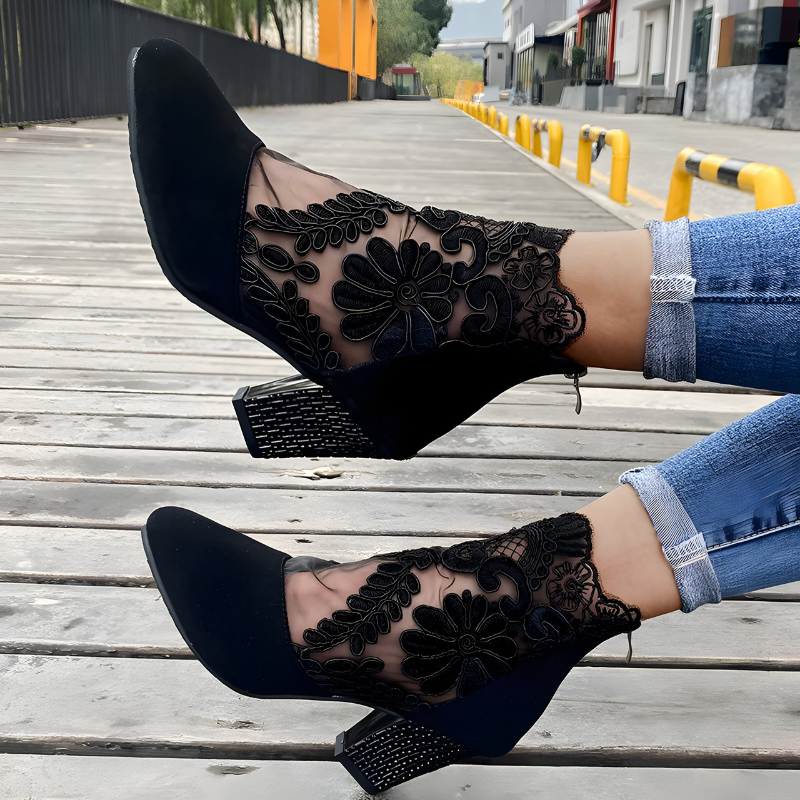 Lynora | Stylish Orthopedic Heels for Any Occasion