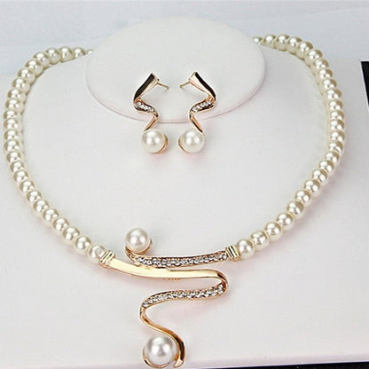 Pearl Jewelry Collection: Necklace and Earring Set