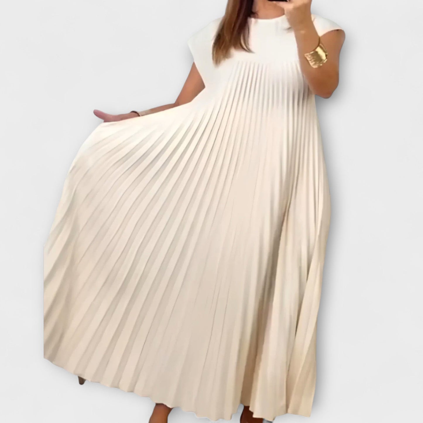 Zairelle – Chic Pleated Dress for Any Occasion