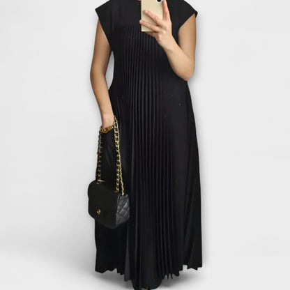 Zairelle – Chic Pleated Dress for Any Occasion