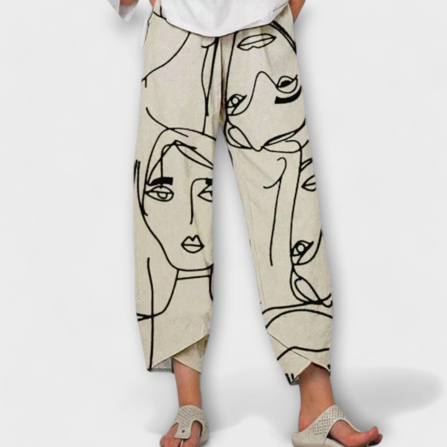 Nahia - Chic Trousers for Any Occasion