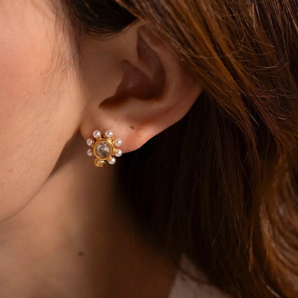 Chic Gold Pearl Drop Earrings