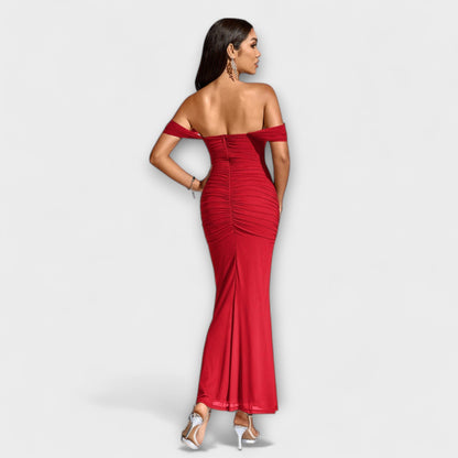 Ione - Chic Off-Shoulder Ruched Dress for Any Occasion
