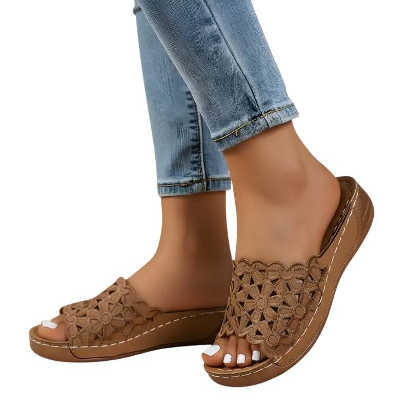 Floral Cutout Women's Platform Sandals for Summer Outings