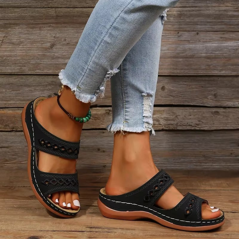 Chic Women's Wedge Heel Retro Sandals for Summer Outings