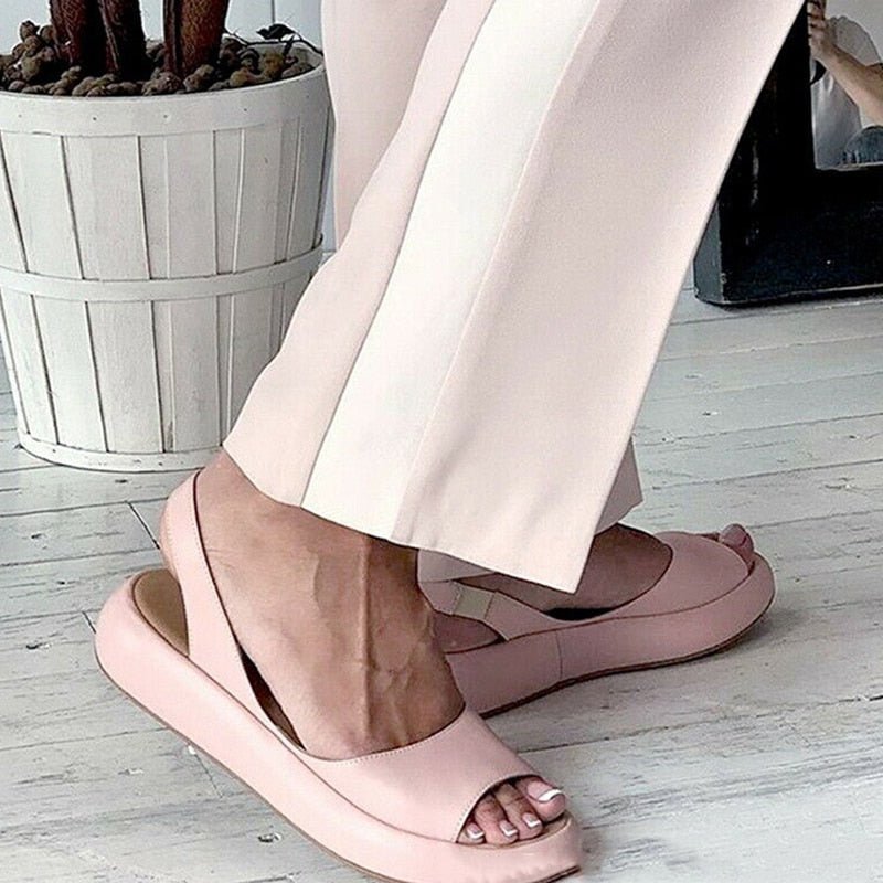 Stylish Women's Summer Sandals with Adjustable Straps for Any Occasion