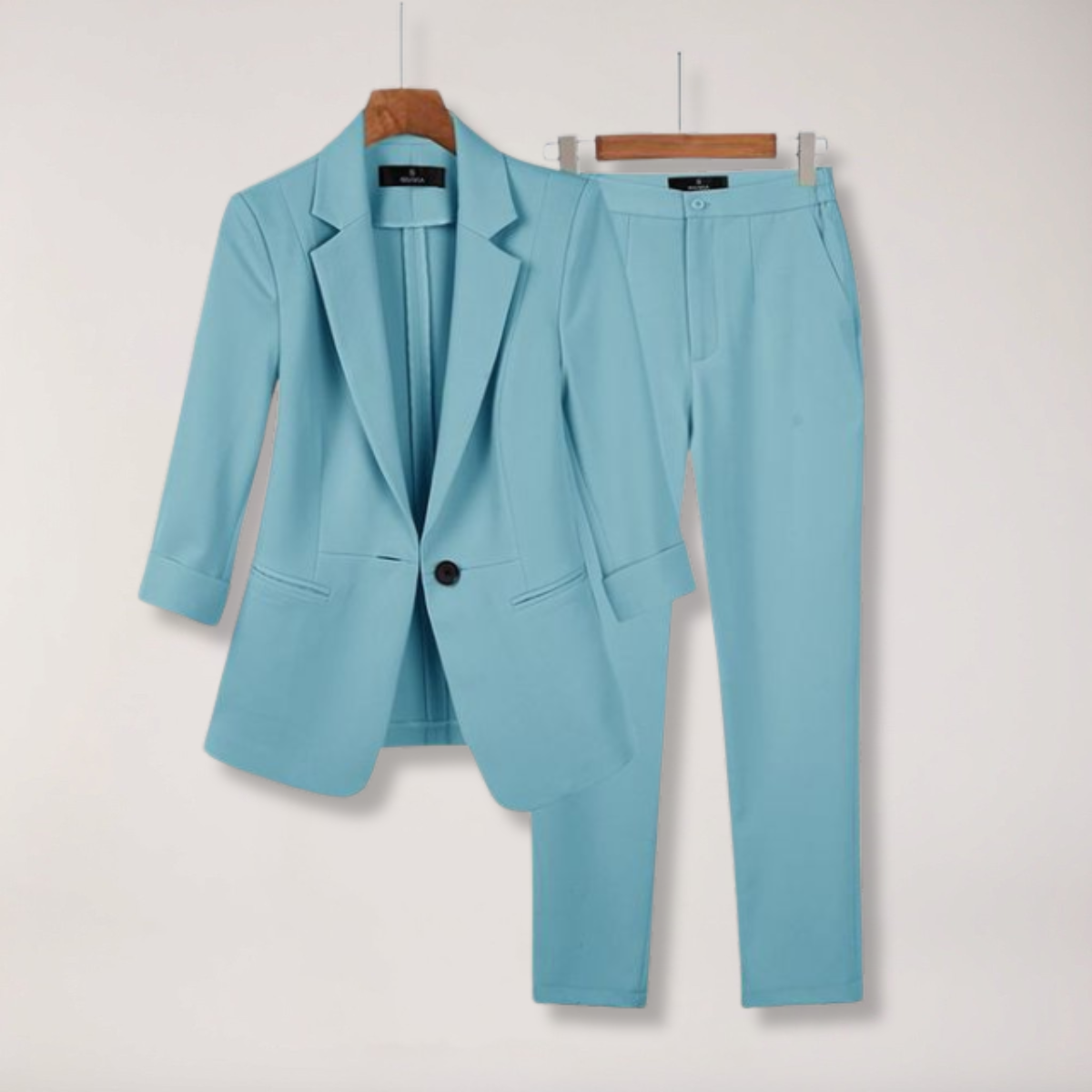 Chic Women's Blazer and Trousers Set for Office and Events