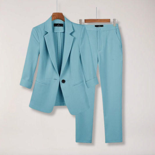 Chic Women's Blazer and Trousers Set for Office and Events