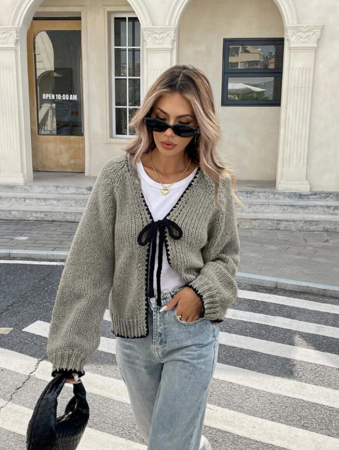 Chic Cropped Knit Cardigan for Everyday Wear