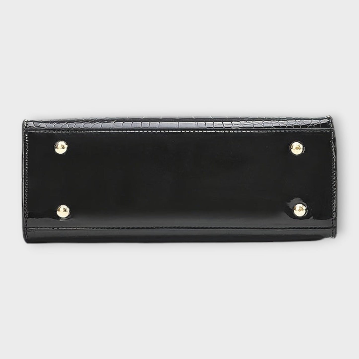 Glossy Crocodile Pattern Handbag for Chic Occasions